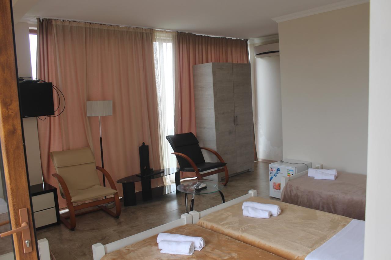 Seazone Hotel Sjekhvetili Eksteriør bilde